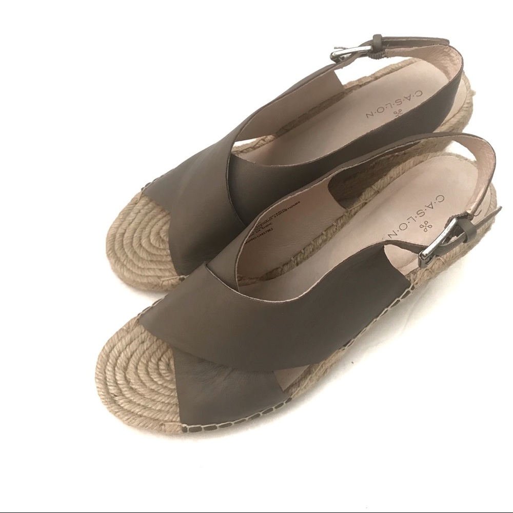 Caslon Wedges Size 9